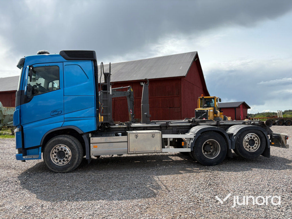 Lastväxlare Volvo FH500 - Caminhão polibenne: foto 1 Lastväxlare Volvo FH500 - Caminhão polibenne: foto 1