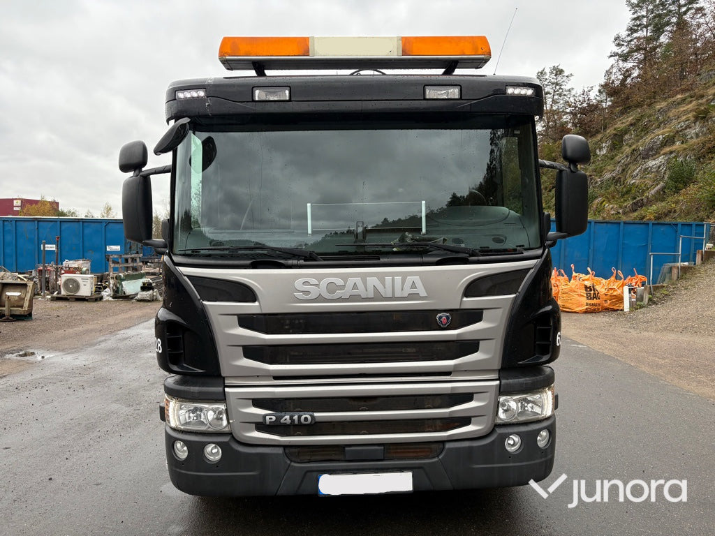 Kranbil - Scania P410 med Hiab 138 - Máquina de outro: foto 2 Kranbil - Scania P410 med Hiab 138 - Máquina de outro: foto 2
