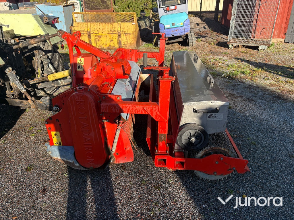 Såbäddsfräs / Stennedläggningsfräs - Rota Dairon RX180 - Semeadora combinada: foto 4 Såbäddsfräs / Stennedläggningsfräs - Rota Dairon RX180 - Semeadora combinada: foto 4