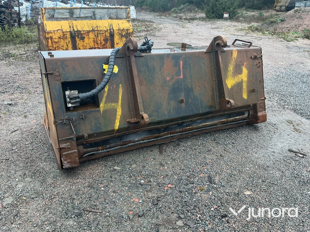 Sandspridareskopa - Gradmeko Stora BM - Espalhador de areia/ Sal: foto 5 Sandspridareskopa - Gradmeko Stora BM - Espalhador de areia/ Sal: foto 5