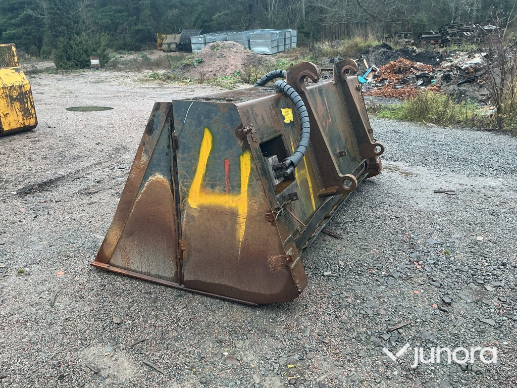 Sandspridareskopa - Gradmeko Stora BM - Espalhador de areia/ Sal: foto 4 Sandspridareskopa - Gradmeko Stora BM - Espalhador de areia/ Sal: foto 4