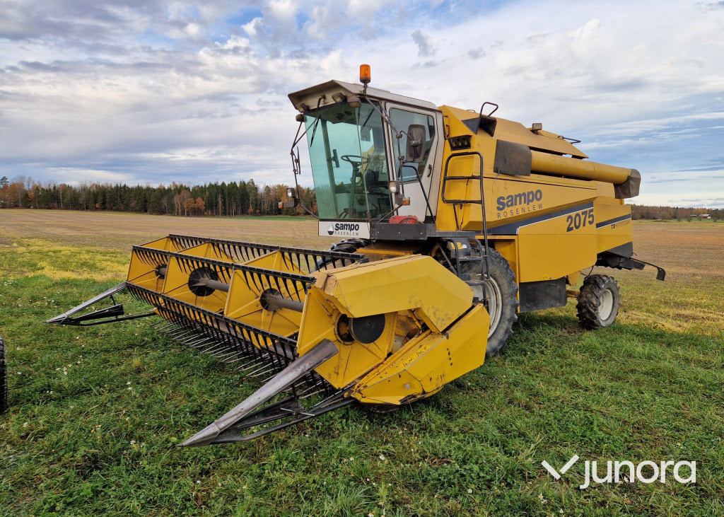 Skördetröska - Sampo Rosenlew, 2075 - Ceifeira debulhadora: foto 1 Skördetröska - Sampo Rosenlew, 2075 - Ceifeira debulhadora: foto 1