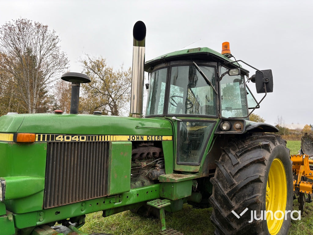 Traktor - John Deere 4040 - Trator: foto 2 Traktor - John Deere 4040 - Trator: foto 2