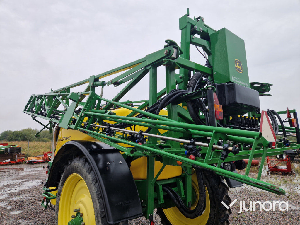 Växtskyddsspruta - John Deere M740i - Pulverizador de arrastar: foto 2 Växtskyddsspruta - John Deere M740i - Pulverizador de arrastar: foto 2