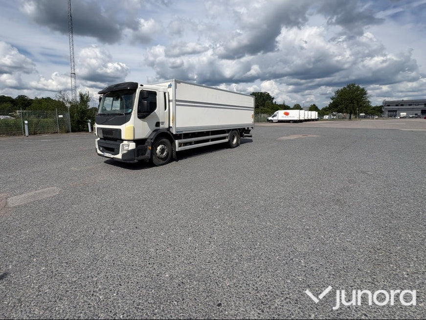 Volvo Fe 280 med höj o sänkbart skåp - Caminhão furgão: foto 3 Volvo Fe 280 med höj o sänkbart skåp - Caminhão furgão: foto 3