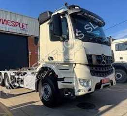 Mercedes Arocs 2548 L - Caminhão polibenne: foto 2 Mercedes Arocs 2548 L - Caminhão polibenne: foto 2