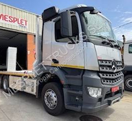 Mercedes Arocs 2648 - Camião de caixa aberta/ Plataforma: foto 2 Mercedes Arocs 2648 - Camião de caixa aberta/ Plataforma: foto 2