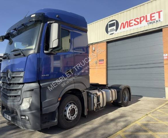 Mercedes Actros 1845 LS - Tractor: foto 1 Mercedes Actros 1845 LS - Tractor: foto 1