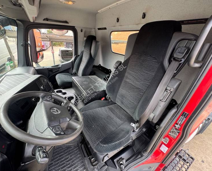 Tractor Mercedes Arocs 1846: foto 12 Tractor Mercedes Arocs 1846: foto 12