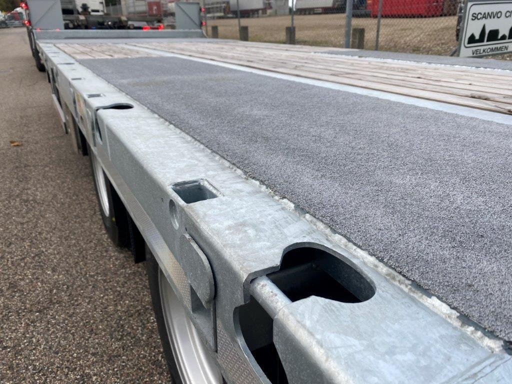 Reboque baixa Hangler DTS-H 300 P 3 akslet med ramper: foto 11 Reboque baixa Hangler DTS-H 300 P 3 akslet med ramper: foto 11