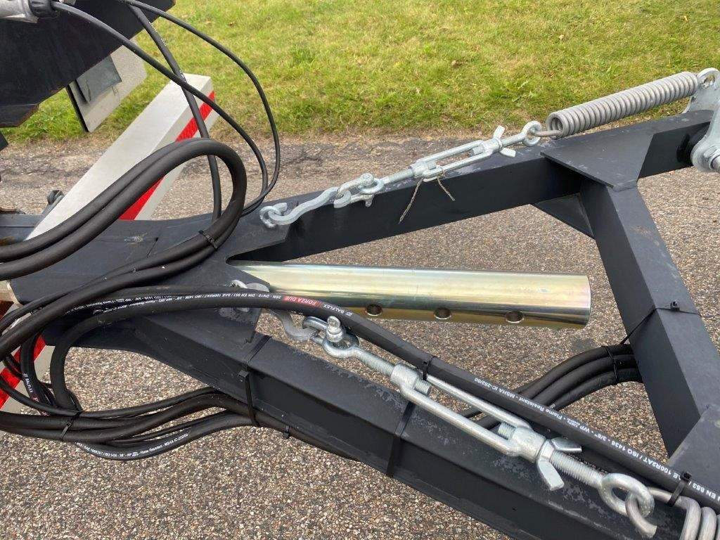 Reboque baixa Hangler DTS-H 300 P 3 akslet med ramper: foto 17 Reboque baixa Hangler DTS-H 300 P 3 akslet med ramper: foto 17