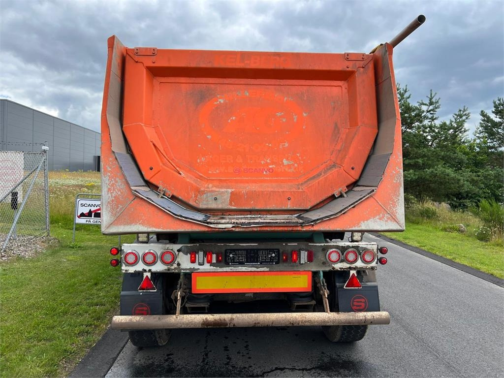 Kel-Berg 4 akslet - alu kasse + plastindlæg - Semireboque basculante: foto 3 Kel-Berg 4 akslet - alu kasse + plastindlæg - Semireboque basculante: foto 3