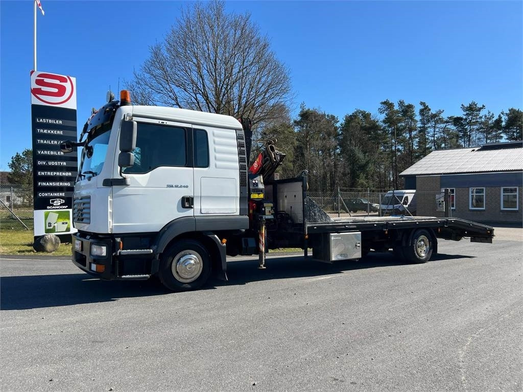 MAN TGL 12-240 4x2 BL - Fassi kran - Caminhão transporte de veículos: foto 1 MAN TGL 12-240 4x2 BL - Fassi kran - Caminhão transporte de veículos: foto 1