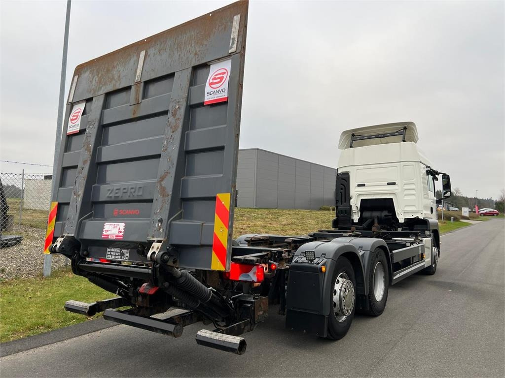 MAN TGS 26-500 6x2-4 LL - Caminhão transportador de contêineres/ Caixa móvel: foto 3 MAN TGS 26-500 6x2-4 LL - Caminhão transportador de contêineres/ Caixa móvel: foto 3