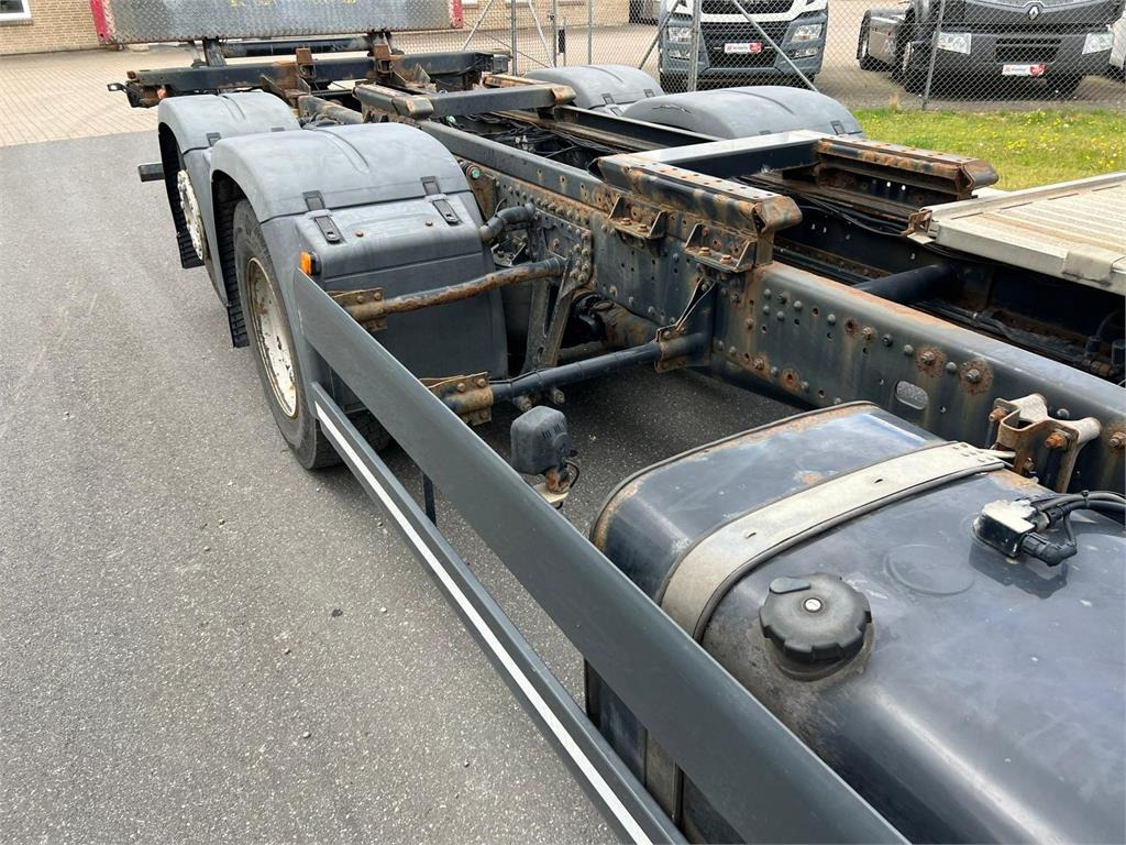 MAN TGS 26-500 6x2-4 LL - Caminhão transportador de contêineres/ Caixa móvel: foto 5 MAN TGS 26-500 6x2-4 LL - Caminhão transportador de contêineres/ Caixa móvel: foto 5