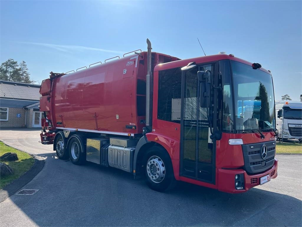 Mercedes-Benz Econic 2630L ENA 4 kammer NTM - Caminhão de lixo: foto 4 Mercedes-Benz Econic 2630L ENA 4 kammer NTM - Caminhão de lixo: foto 4