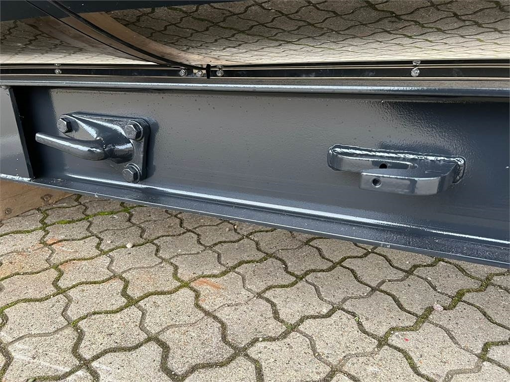 Carroçaria para furgões Scancon SR5612 isoleret rundbue aut bagsmæk: foto 13