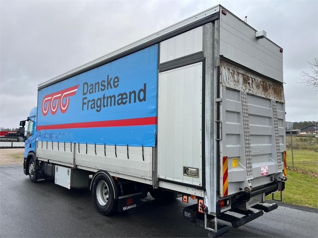 Scania P280 B 4x2 NB - Caminhão com lona: foto 4 Scania P280 B 4x2 NB - Caminhão com lona: foto 4