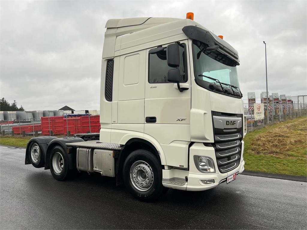 DAF XF 530 6x2 FTR - Tractor: foto 1 DAF XF 530 6x2 FTR - Tractor: foto 1