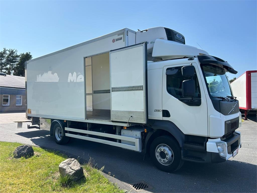 Volvo FL 280 (12 ton) Dobbelt compartment - Caminhão frigorífico: foto 2 Volvo FL 280 (12 ton) Dobbelt compartment - Caminhão frigorífico: foto 2
