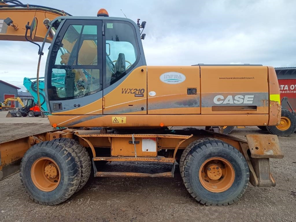Case WX210 PYÖRITTÄJÄLLÄ - Escavadeira de rodas: foto 2 Case WX210 PYÖRITTÄJÄLLÄ - Escavadeira de rodas: foto 2