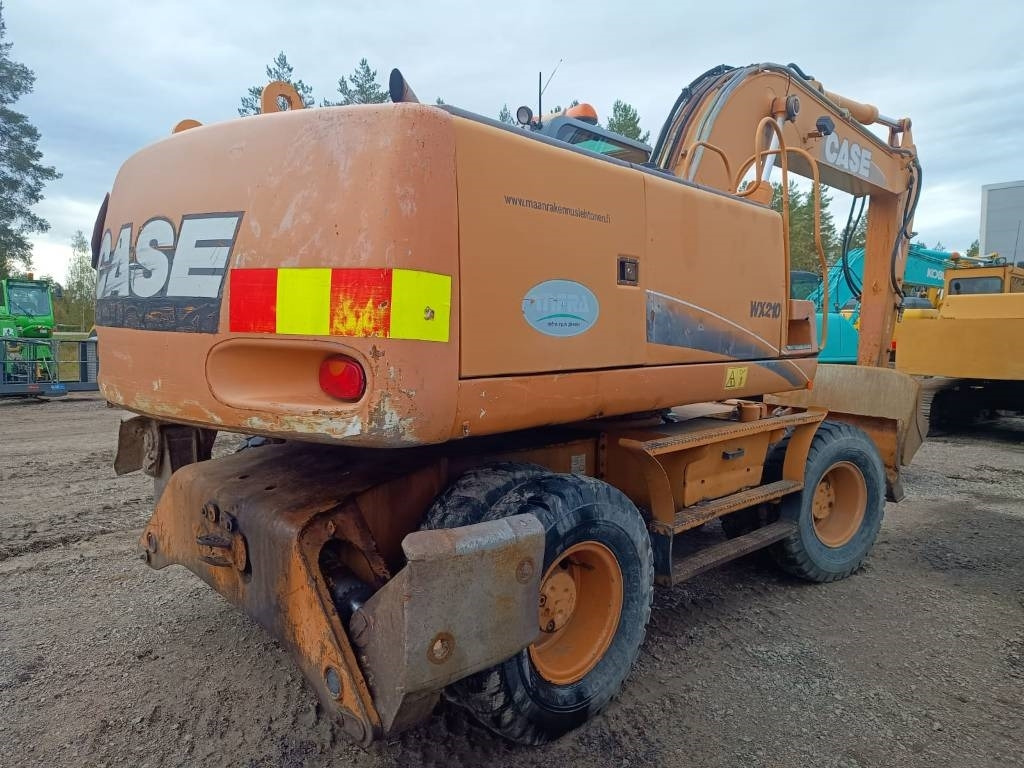 Case WX210 PYÖRITTÄJÄLLÄ - Escavadeira de rodas: foto 4 Case WX210 PYÖRITTÄJÄLLÄ - Escavadeira de rodas: foto 4