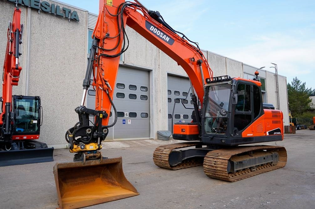 Doosan DX140LC-5 ENGCON  - Escavadora de rastos: foto 2 Doosan DX140LC-5 ENGCON  - Escavadora de rastos: foto 2
