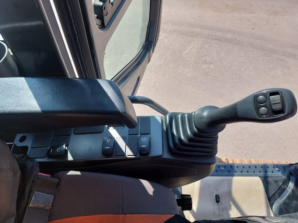 Escavadora de rastos Doosan DX160LCH-5 METSÄALUSTA: foto 17 Escavadora de rastos Doosan DX160LCH-5 METSÄALUSTA: foto 17