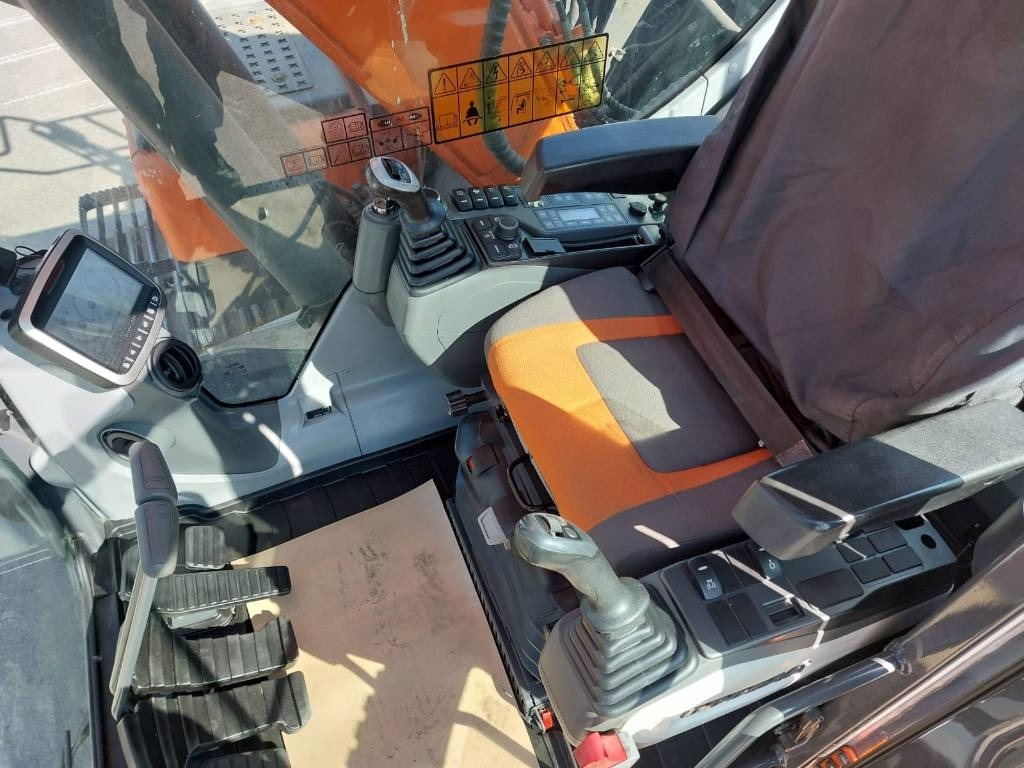 Escavadora de rastos Doosan DX160LCH-5 METSÄALUSTA: foto 14 Escavadora de rastos Doosan DX160LCH-5 METSÄALUSTA: foto 14