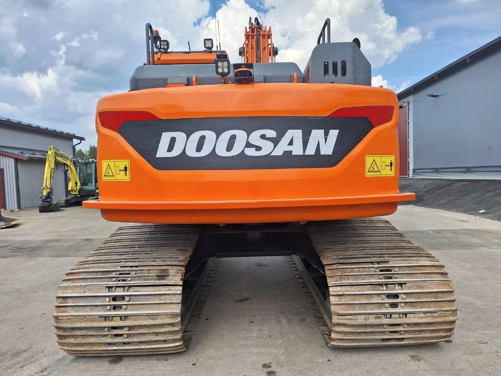 Doosan DX160LCH-5 METSÄMALLI KALLISTAJALLA - Escavadora de rastos: foto 3 Doosan DX160LCH-5 METSÄMALLI KALLISTAJALLA - Escavadora de rastos: foto 3