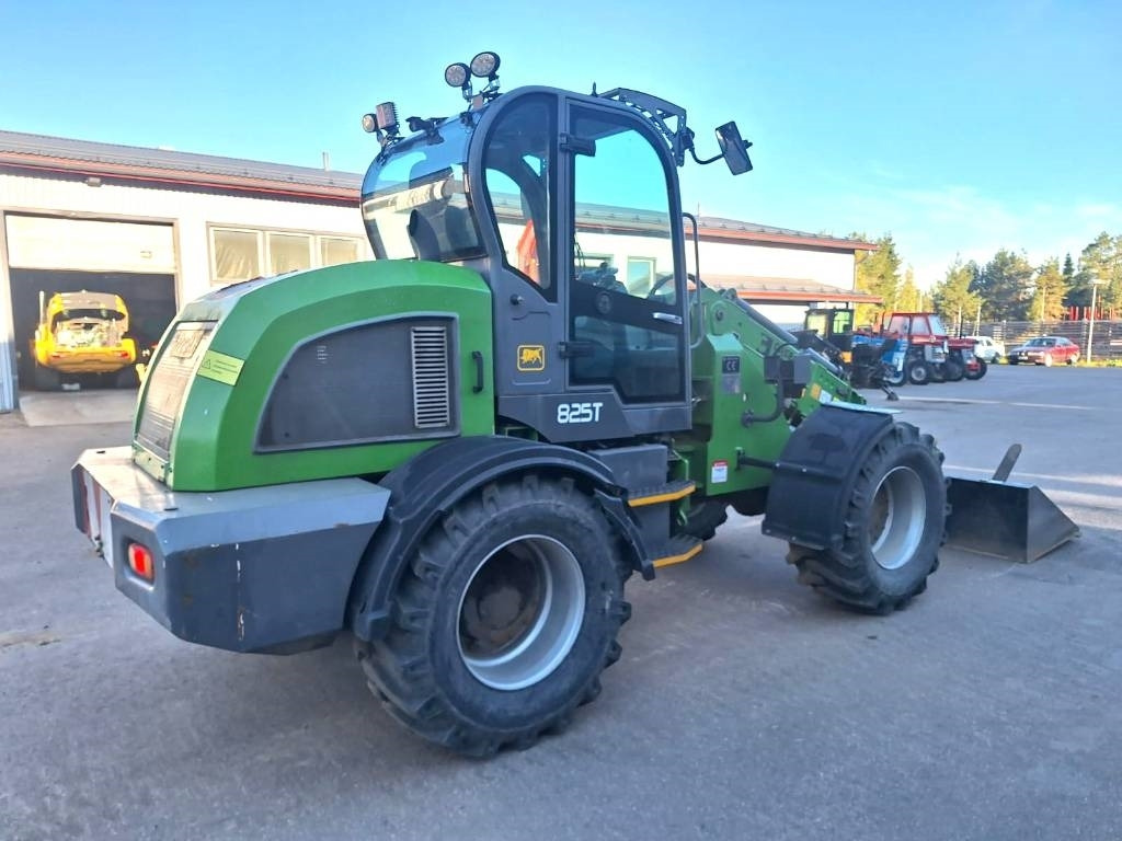 Greenmaster 825T TELEKUORMAAJA  - Carregadeira de rodas: foto 5 Greenmaster 825T TELEKUORMAAJA  - Carregadeira de rodas: foto 5