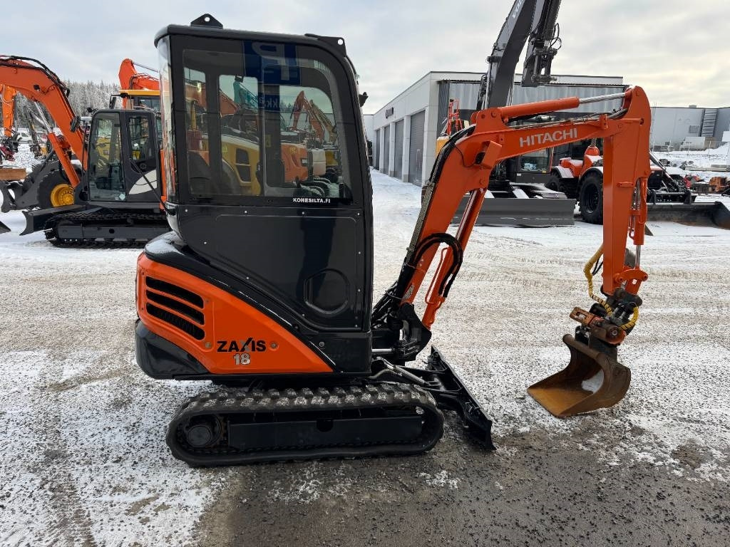 Mini escavadeira Hitachi ZX 18-3 CLR Kallistaja ja pyöritys: foto 6
