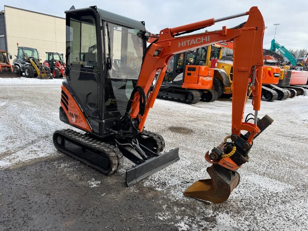 Mini escavadeira Hitachi ZX 18-3 CLR Kallistaja ja pyöritys: foto 7
