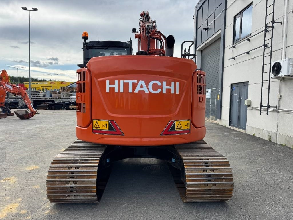 Hitachi ZX135USBL-7 PYÖRITTÄJÄLLÄ - Escavadora de rastos: foto 4 Hitachi ZX135USBL-7 PYÖRITTÄJÄLLÄ - Escavadora de rastos: foto 4