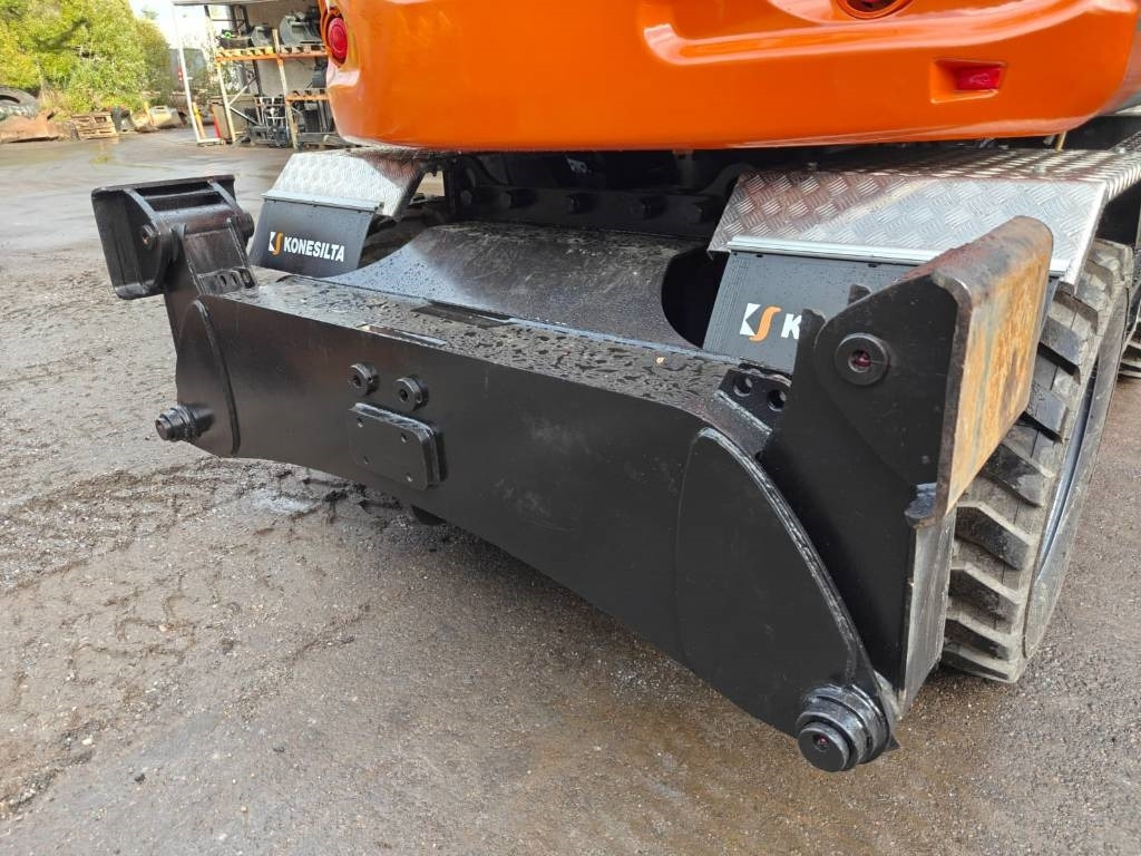 Hitachi ZX135W-7 VARUSTELTU - Escavadeira de rodas: foto 3 Hitachi ZX135W-7 VARUSTELTU - Escavadeira de rodas: foto 3