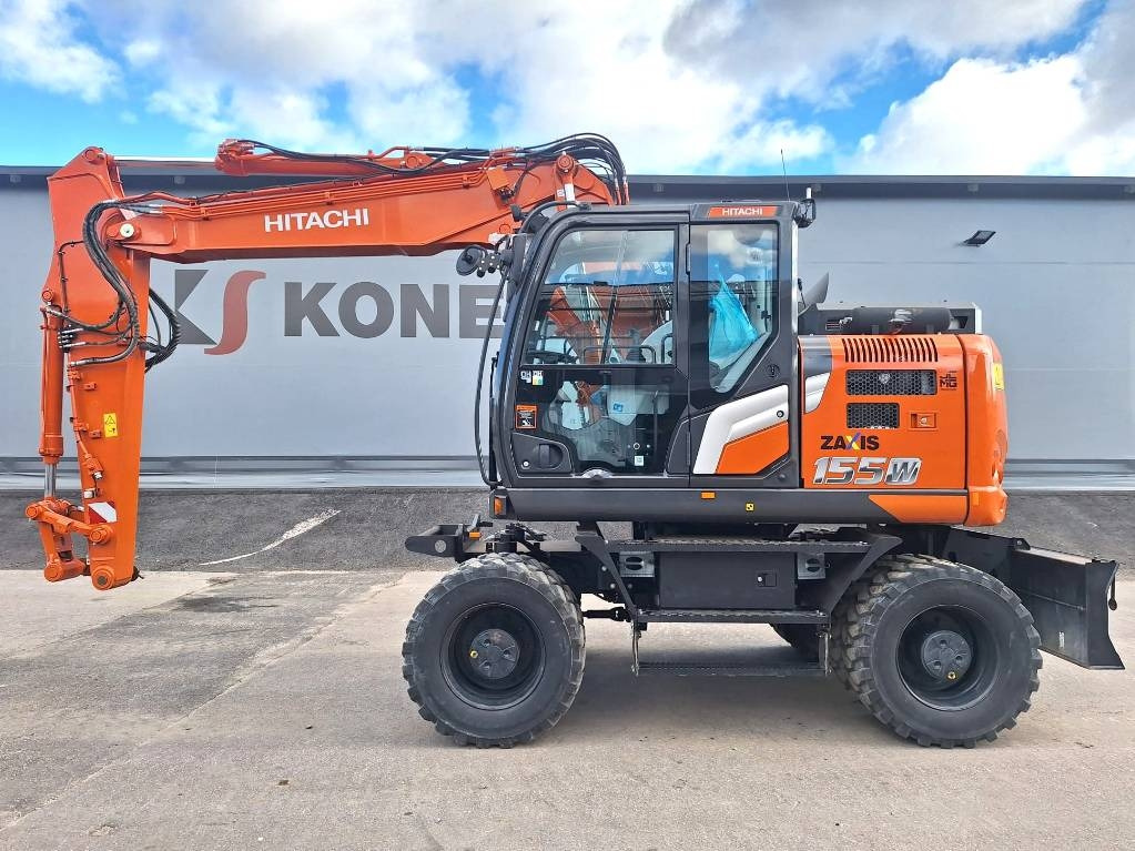 Hitachi ZX155W-7 -STAGE 5- VÄHÄN AJETTU - Escavadeira de rodas: foto 1 Hitachi ZX155W-7 -STAGE 5- VÄHÄN AJETTU - Escavadeira de rodas: foto 1