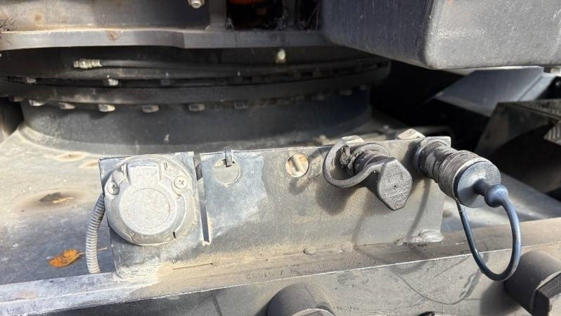 Escavadeira de rodas Hitachi ZX170W-6 + Peräkärry 2-akselinen: foto 7