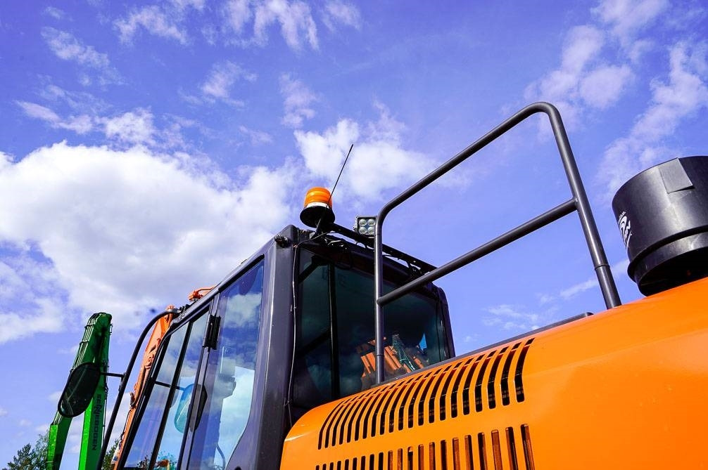 Escavadora de rastos Hitachi ZX350LC-6 UUSI ALAKERTA: foto 12