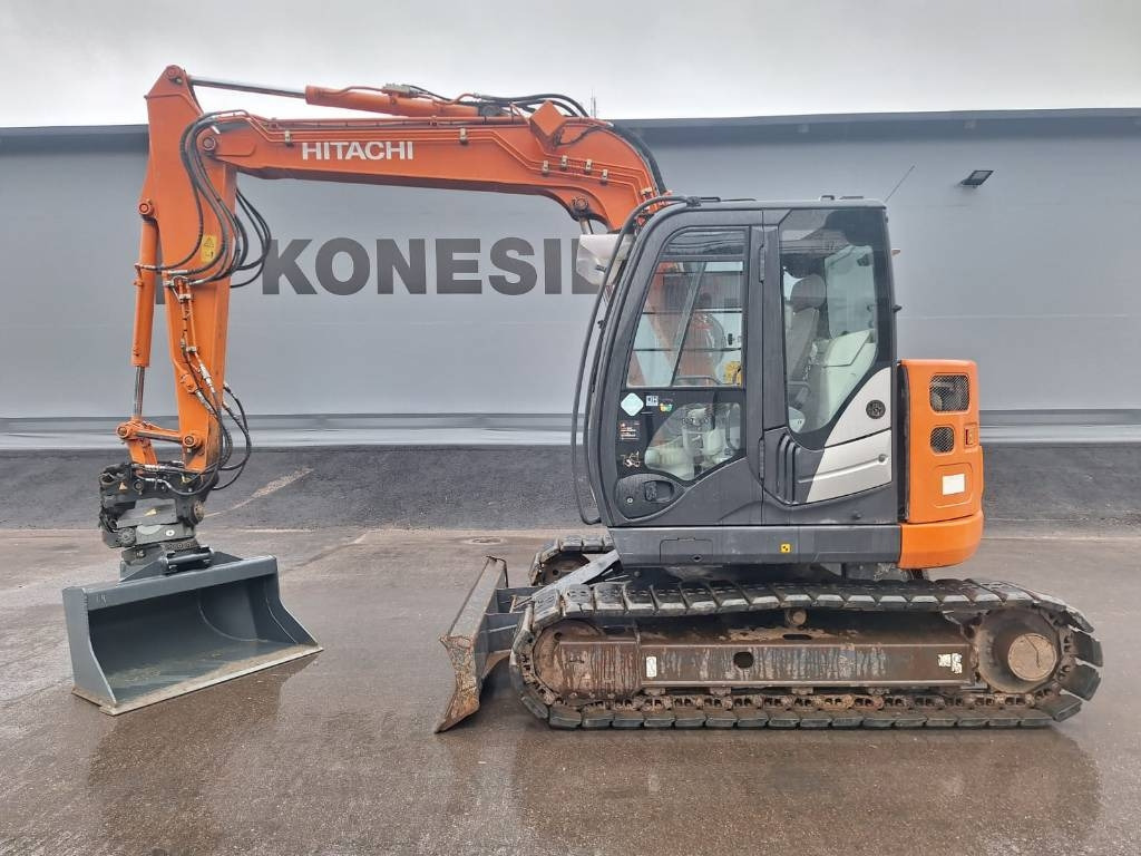 Hitachi ZX85US-5 PYÖRITTÄJÄLLÄ - Mini escavadeira: foto 1 Hitachi ZX85US-5 PYÖRITTÄJÄLLÄ - Mini escavadeira: foto 1