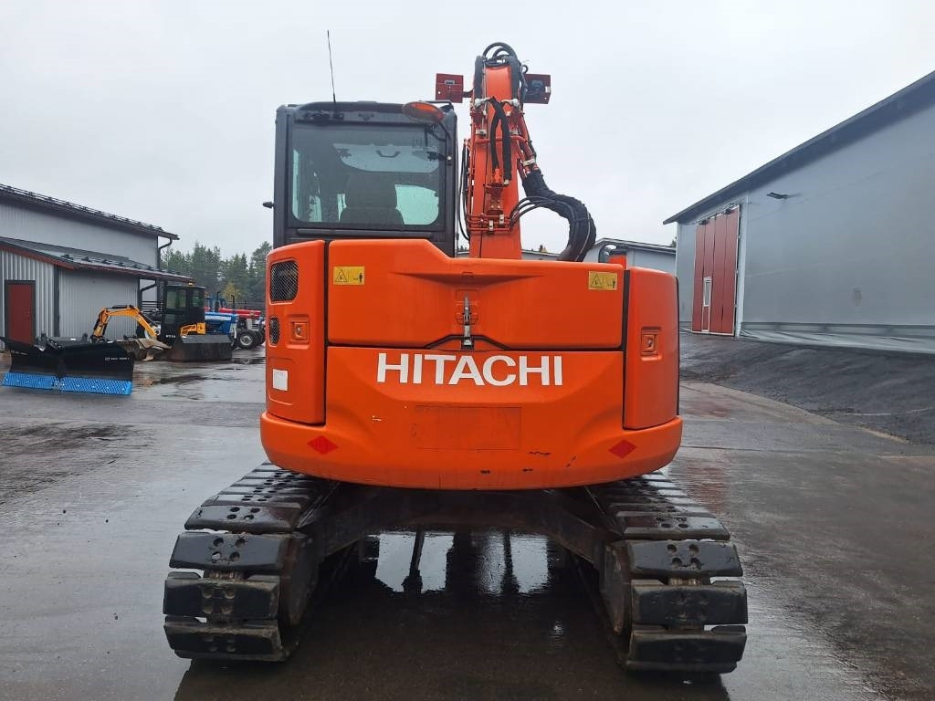 Hitachi ZX85US-5 PYÖRITTÄJÄLLÄ - Mini escavadeira: foto 3 Hitachi ZX85US-5 PYÖRITTÄJÄLLÄ - Mini escavadeira: foto 3