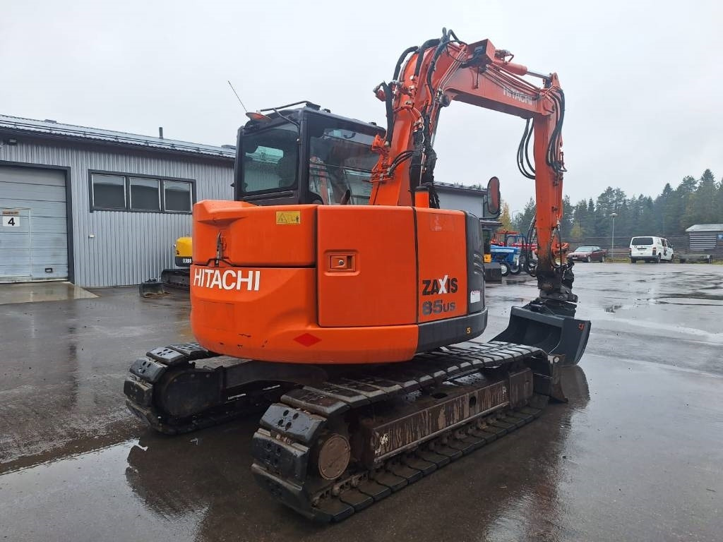 Hitachi ZX85US-5 PYÖRITTÄJÄLLÄ - Mini escavadeira: foto 4 Hitachi ZX85US-5 PYÖRITTÄJÄLLÄ - Mini escavadeira: foto 4