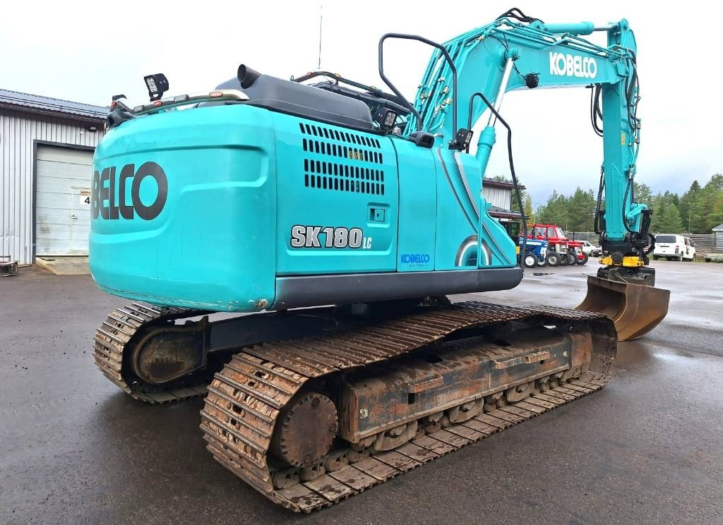 Kobelco SK180LC-10 PYÖRITTÄJÄLLÄ  - Escavadora de rastos: foto 4 Kobelco SK180LC-10 PYÖRITTÄJÄLLÄ  - Escavadora de rastos: foto 4