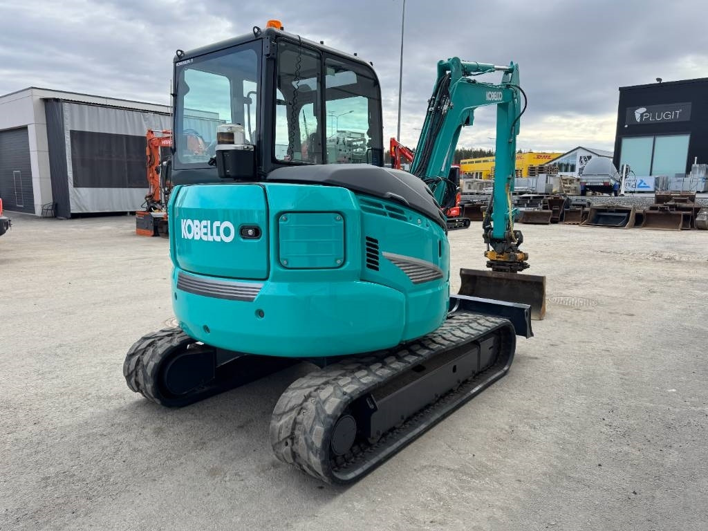 Kobelco SK45SRX-6 Pyörittäjä pihdeillä - Mini escavadeira: foto 5 Kobelco SK45SRX-6 Pyörittäjä pihdeillä - Mini escavadeira: foto 5