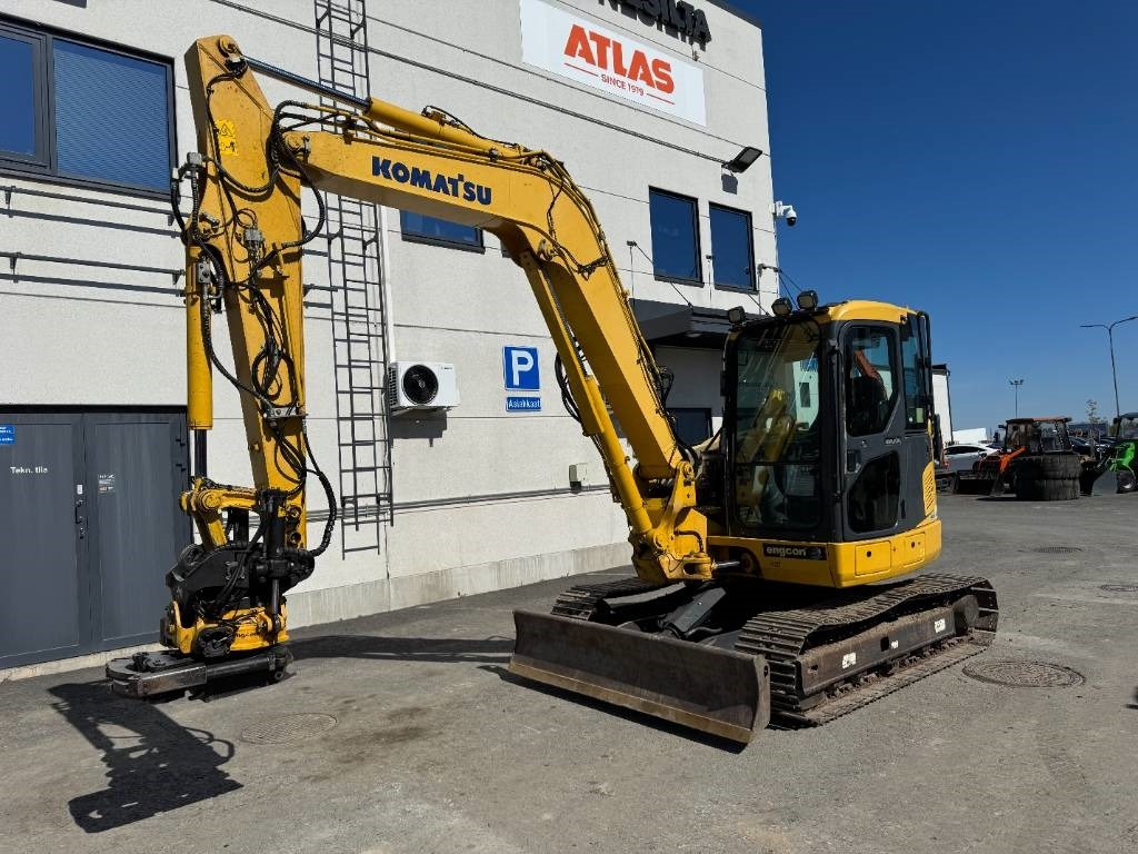 Komatsu PC88MR-8 PYÖRITTÄJÄLLÄ - Mini escavadeira: foto 2 Komatsu PC88MR-8 PYÖRITTÄJÄLLÄ - Mini escavadeira: foto 2
