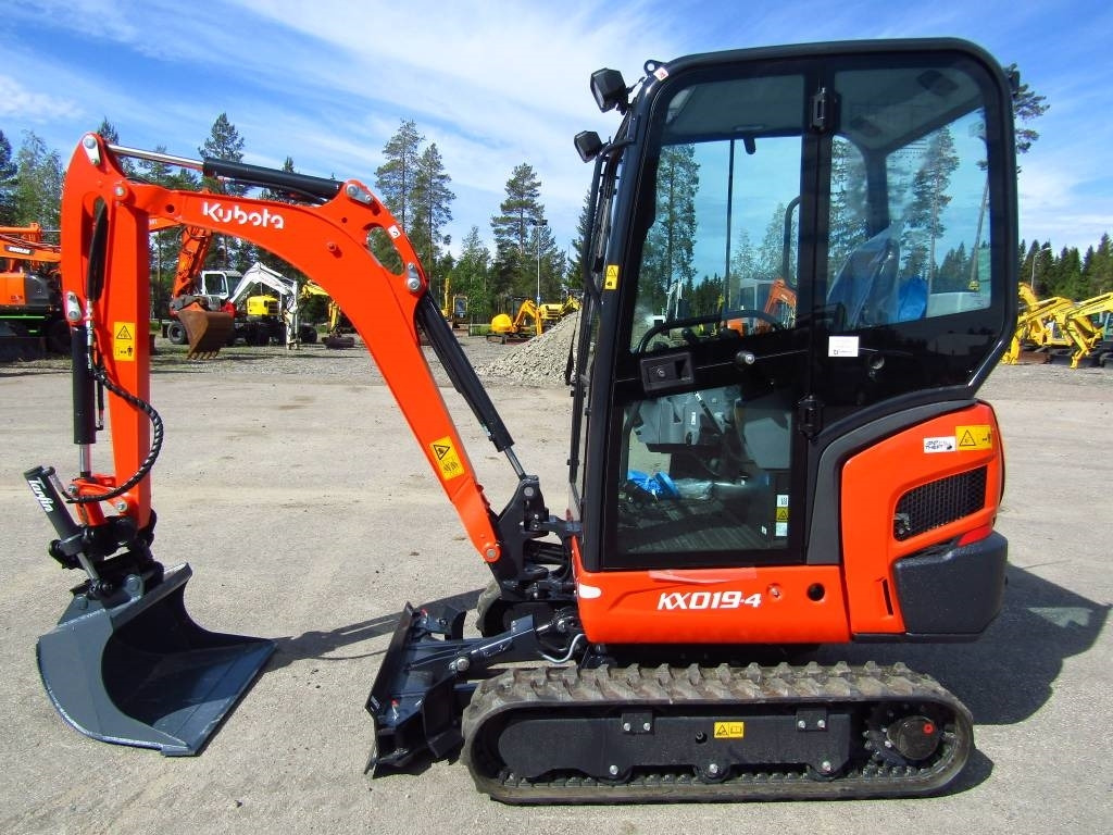 Kubota KX019-4 KALLISTAJALLA UUSI!! - Mini escavadeira: foto 1 Kubota KX019-4 KALLISTAJALLA UUSI!! - Mini escavadeira: foto 1