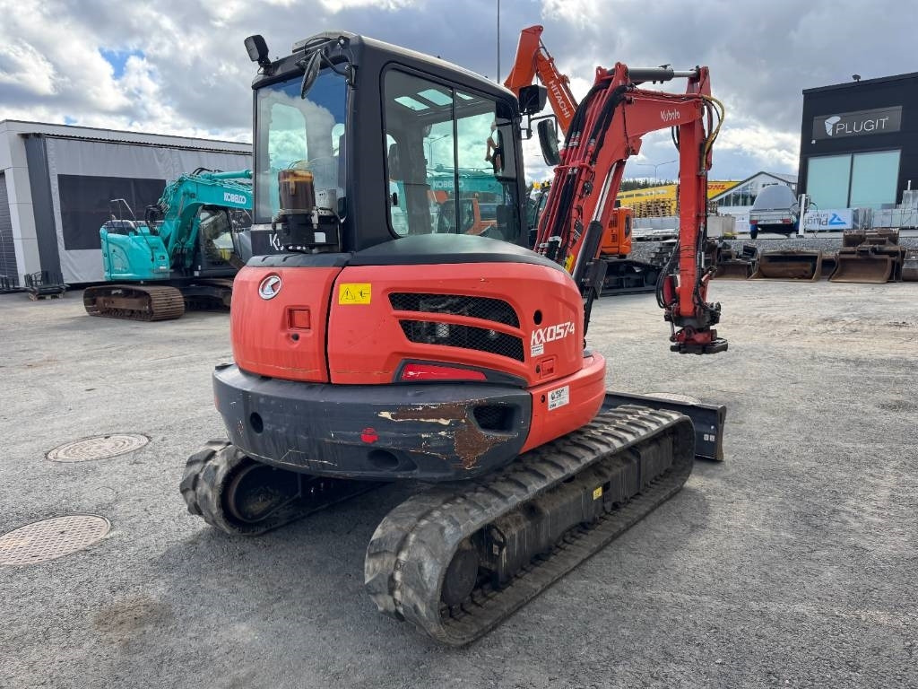 Kubota KX057-4 PYÖRITTÄJÄLLÄ - Mini escavadeira: foto 5 Kubota KX057-4 PYÖRITTÄJÄLLÄ - Mini escavadeira: foto 5