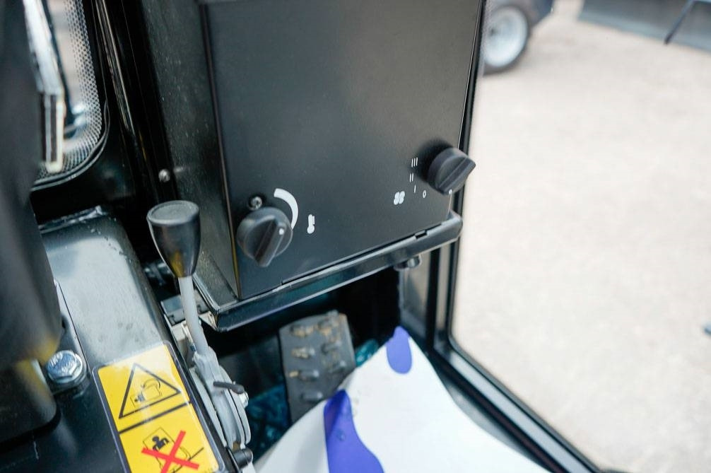 Carregadeira articulada nuevo Kubota RT210-2 UUSI: foto 19