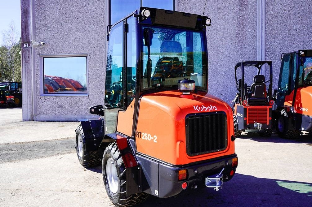 Carregadeira articulada Kubota RT250-2 UUSI KONE!: foto 11