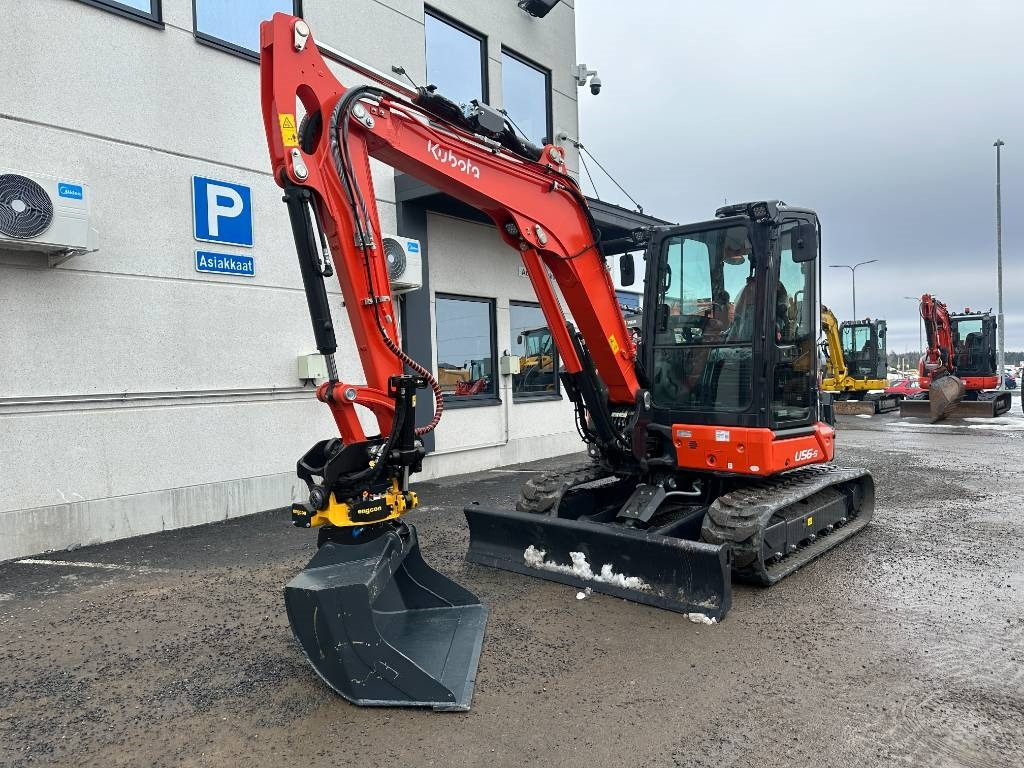 Locação de Kubota U 56-5 Uusi varusteilla  Kubota U 56-5 Uusi varusteilla: foto 7