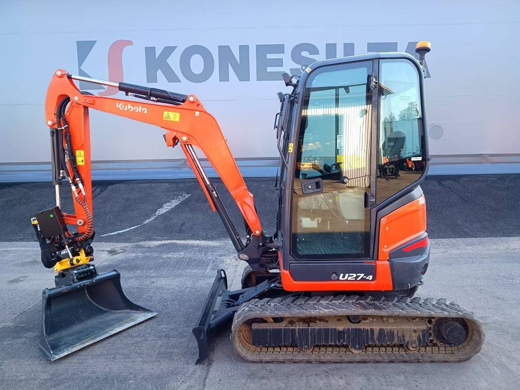 Kubota U27-4 UUDELLA PYÖRITTÄJÄLLÄ - Mini escavadeira: foto 1 Kubota U27-4 UUDELLA PYÖRITTÄJÄLLÄ - Mini escavadeira: foto 1